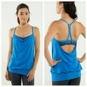 Lululemon cowl neck cut out back size 6